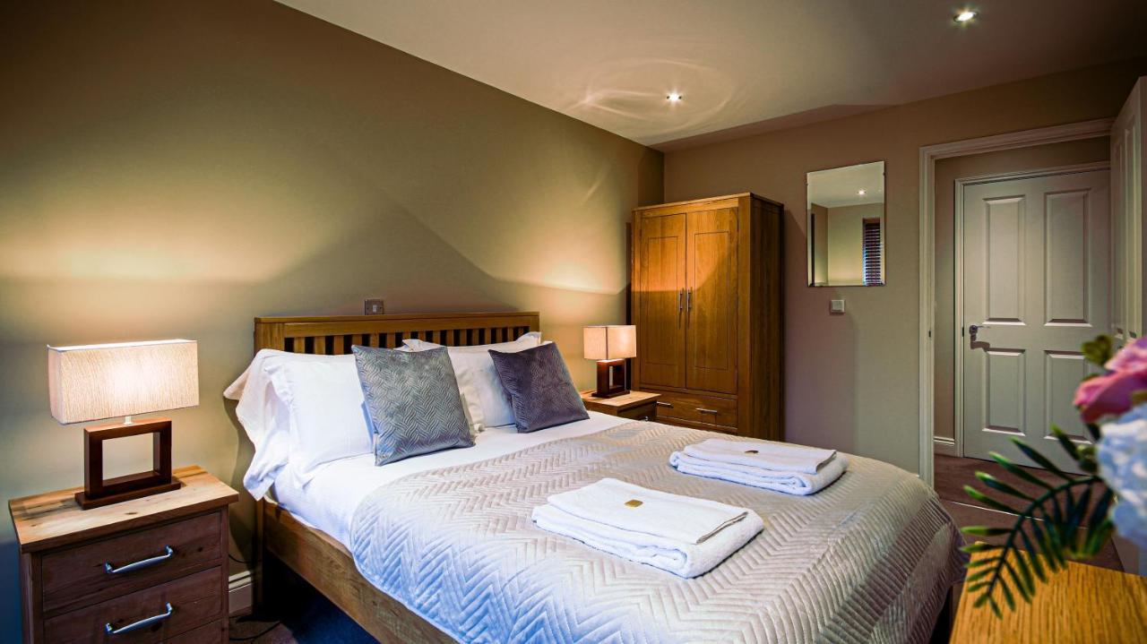 Superb City Center 1 Or 2 Bedroom Apts King Bed Southampton Extérieur photo