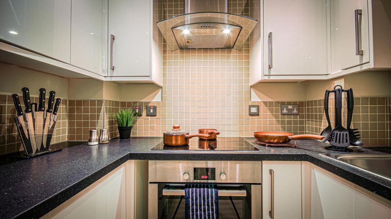 Superb City Center 1 Or 2 Bedroom Apts King Bed Southampton Extérieur photo