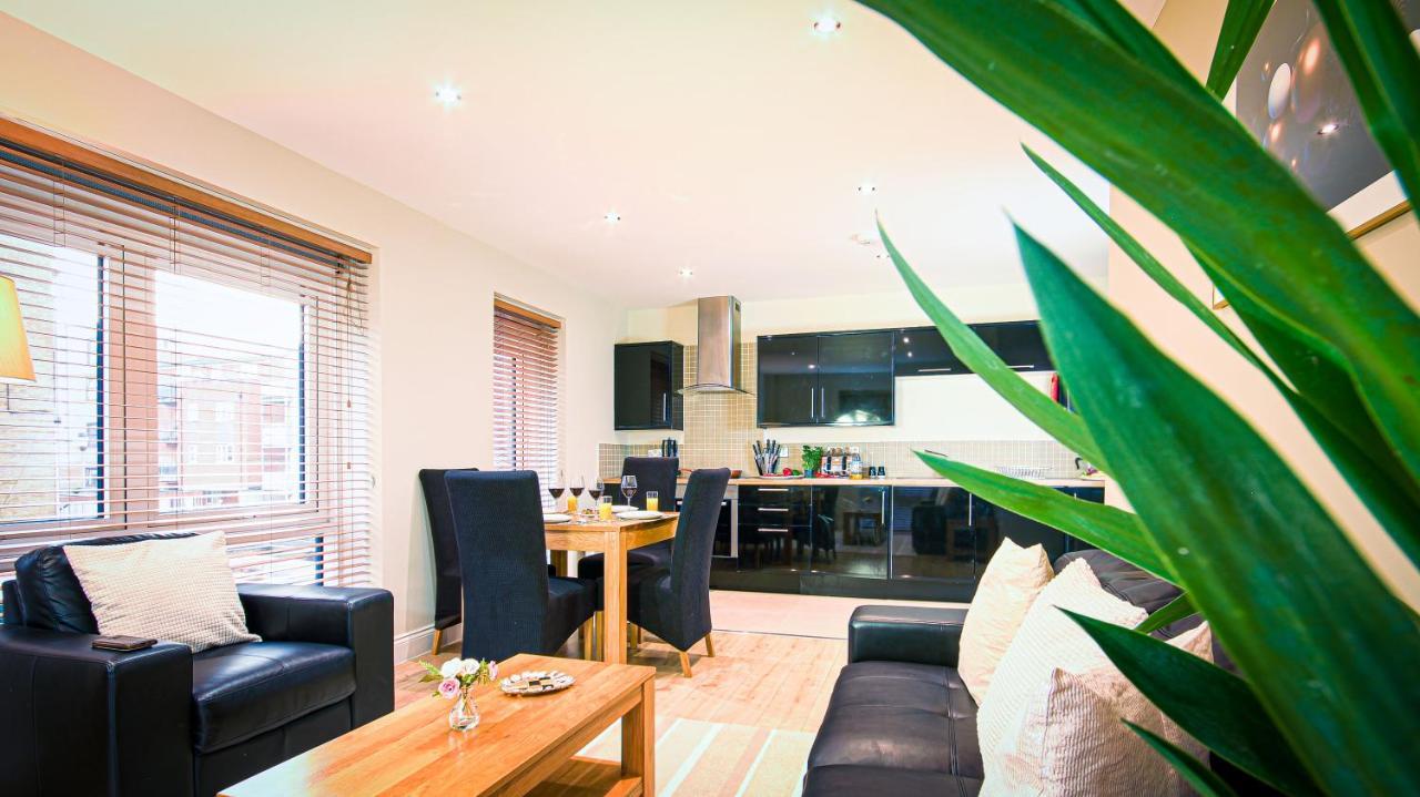 Superb City Center 1 Or 2 Bedroom Apts King Bed Southampton Extérieur photo