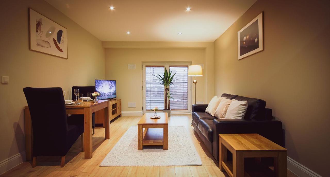 Superb City Center 1 Or 2 Bedroom Apts King Bed Southampton Extérieur photo