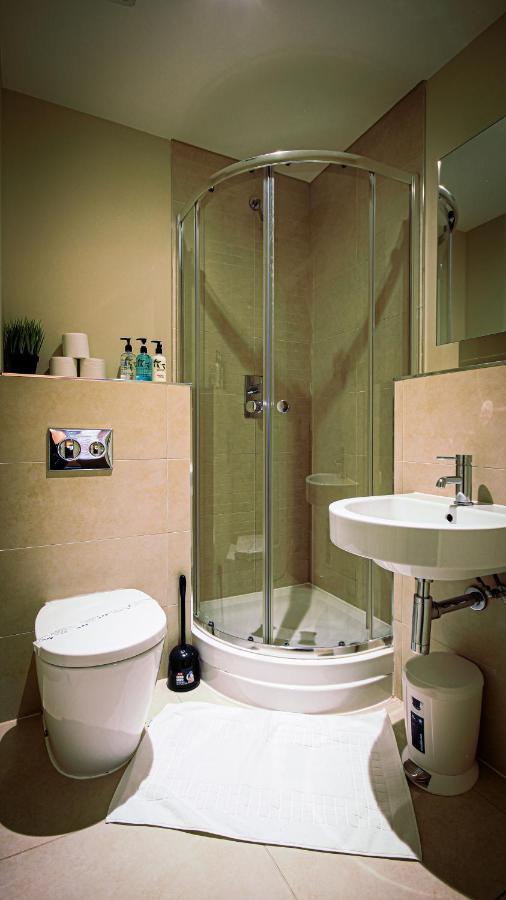 Superb City Center 1 Or 2 Bedroom Apts King Bed Southampton Extérieur photo